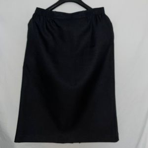 Alfred Dunner woman’s polyester pencil skirt with pockets size 12